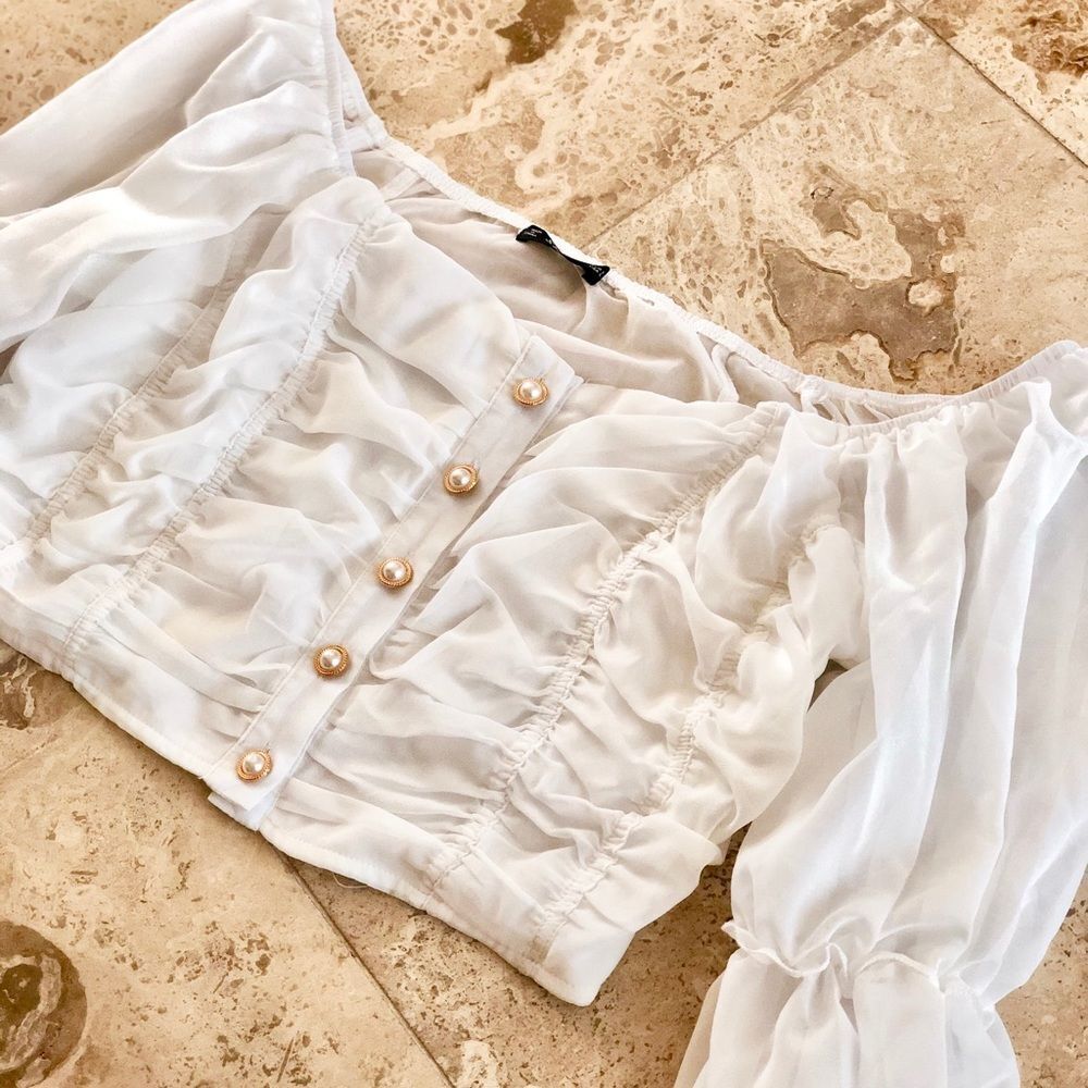 Ruched Button Up Crop Top - Picture 2 of 2